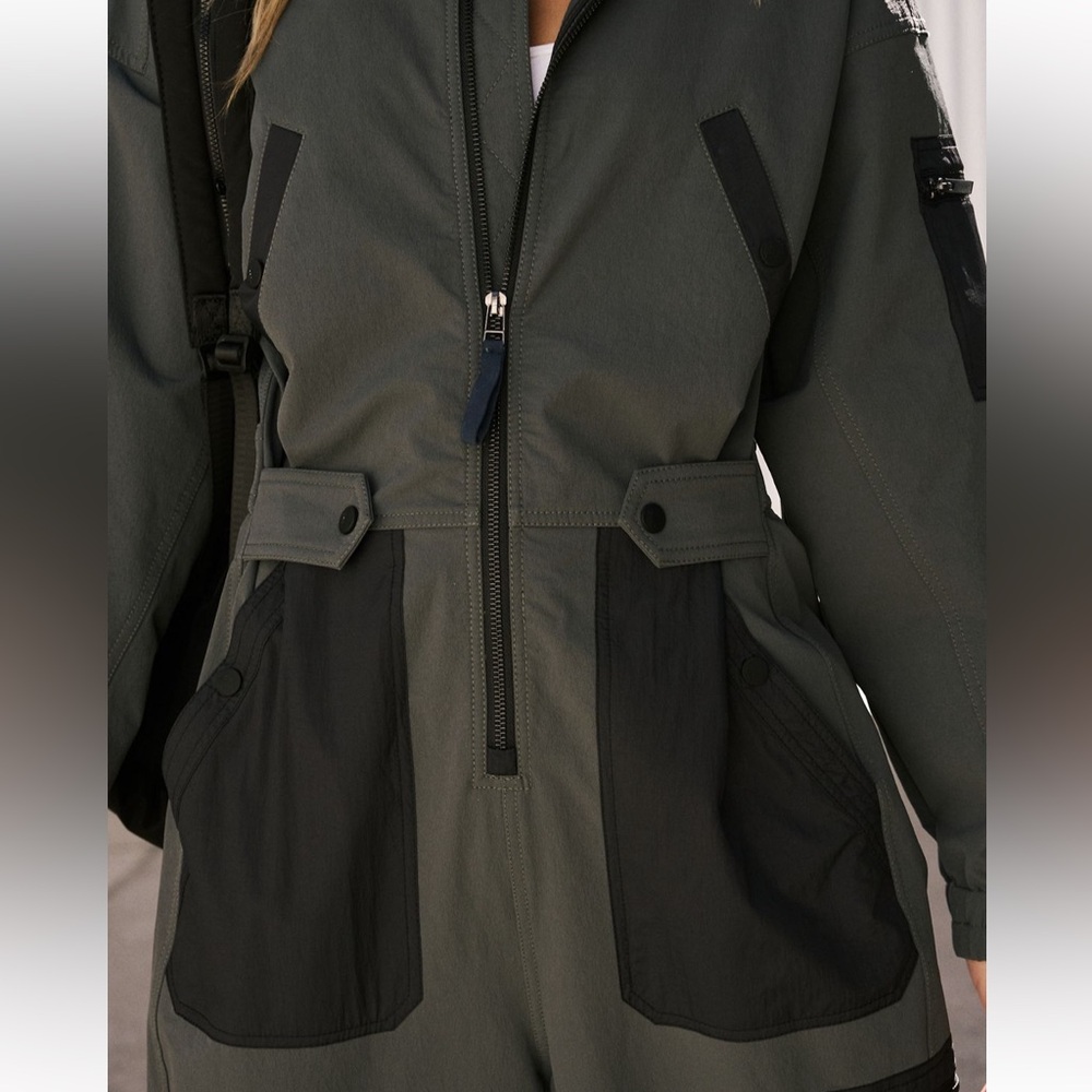 Mountain Blazin' coverall - BNWT - Picture 2 of 11